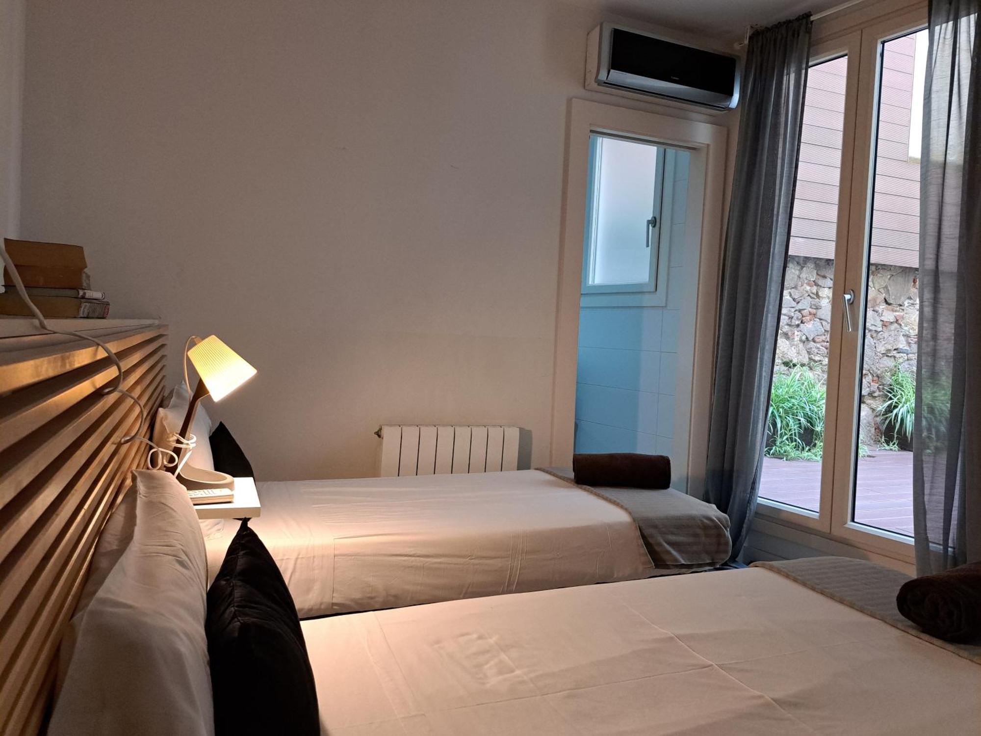 Poble Sec Apartments Barcelona Luaran gambar