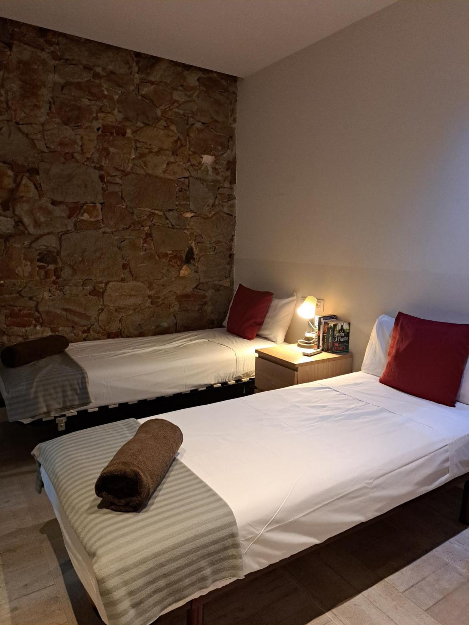Poble Sec Apartments Barcelona Luaran gambar