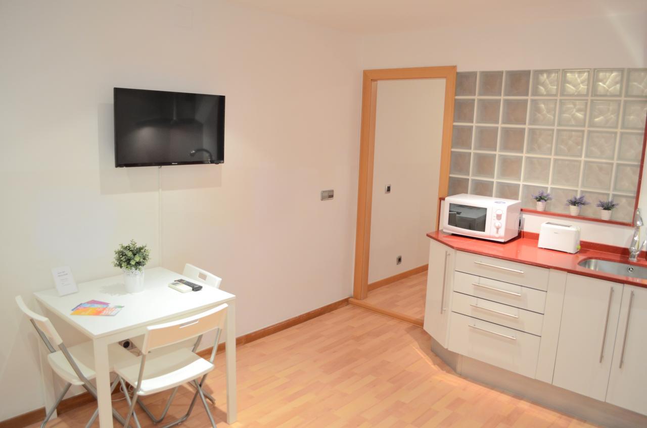 Poble Sec Apartments Barcelona Luaran gambar