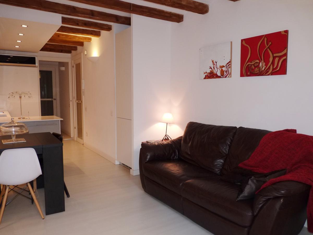 Poble Sec Apartments Barcelona Luaran gambar