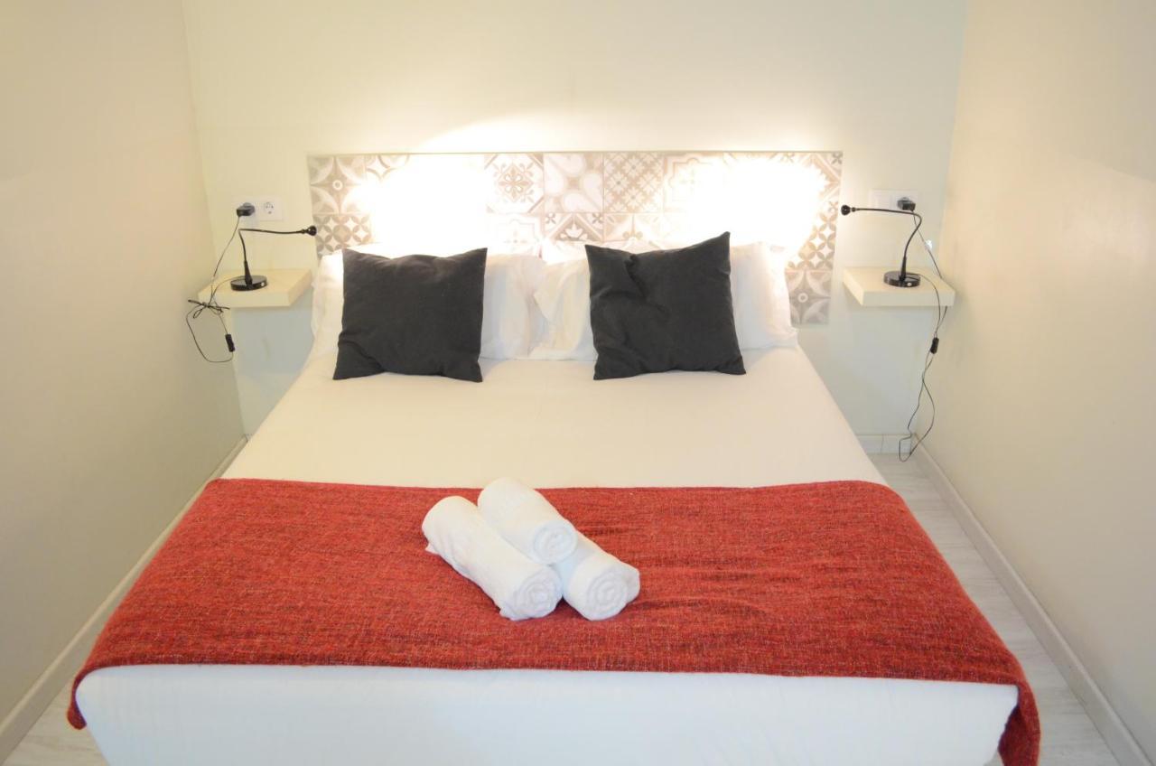 Poble Sec Apartments Barcelona Luaran gambar
