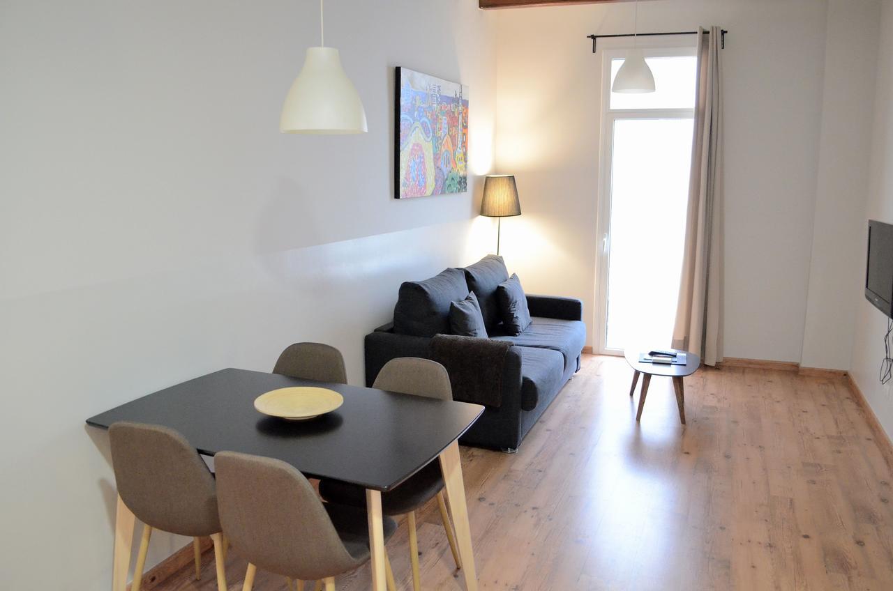 Poble Sec Apartments Barcelona Luaran gambar