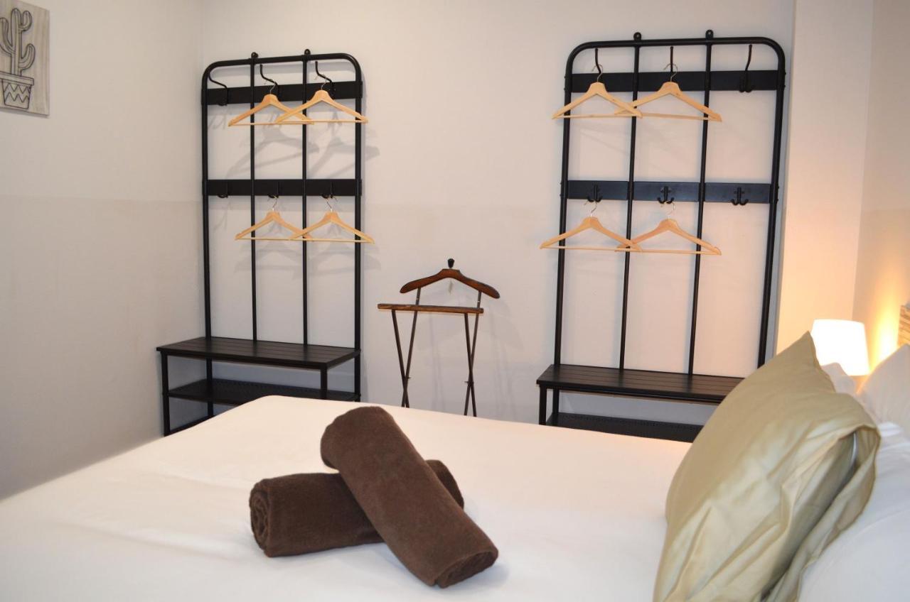 Poble Sec Apartments Barcelona Luaran gambar